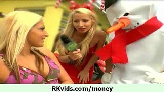 Paying this slut for sex 20 porn video